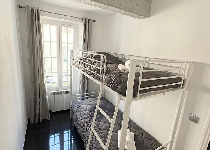 Апартаменти Veritable Cocon T3 Centre Historique